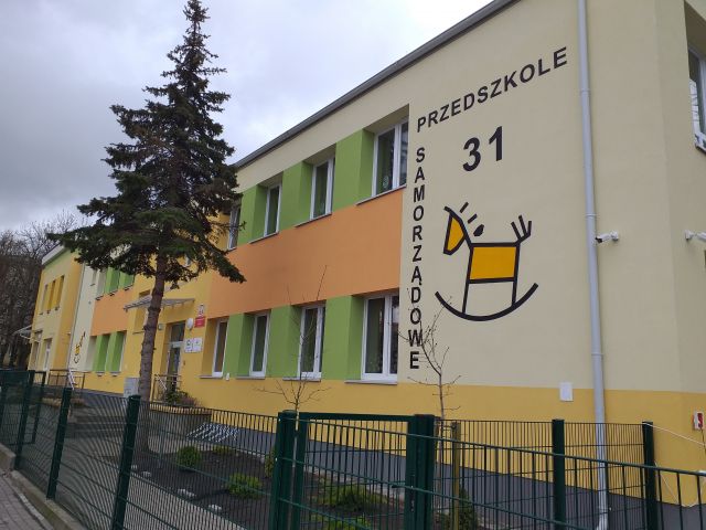 zdjęcie ilustracyjne budynku przedszkola